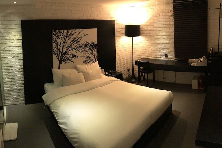Room 7 of 45