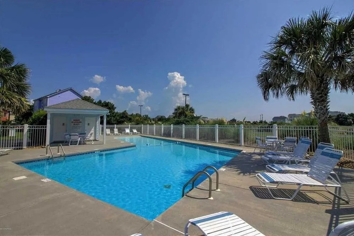 Pool 16 of 26