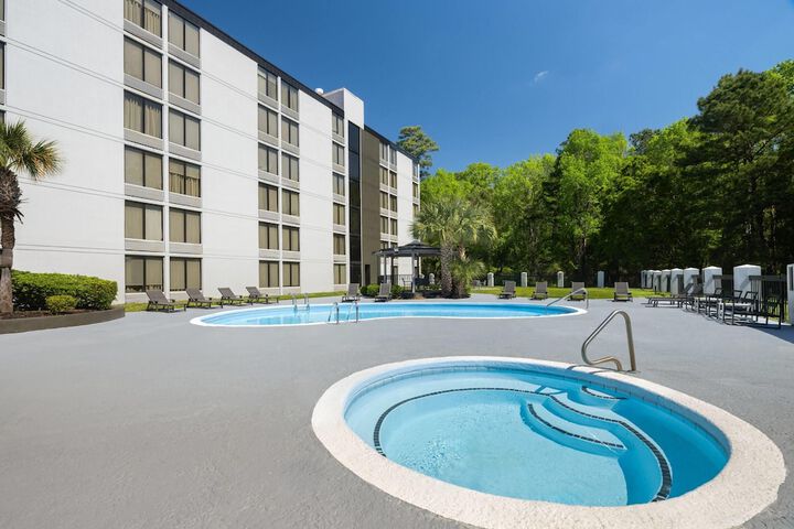 Pool 15 of 27