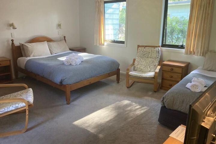 Room 11 of 48