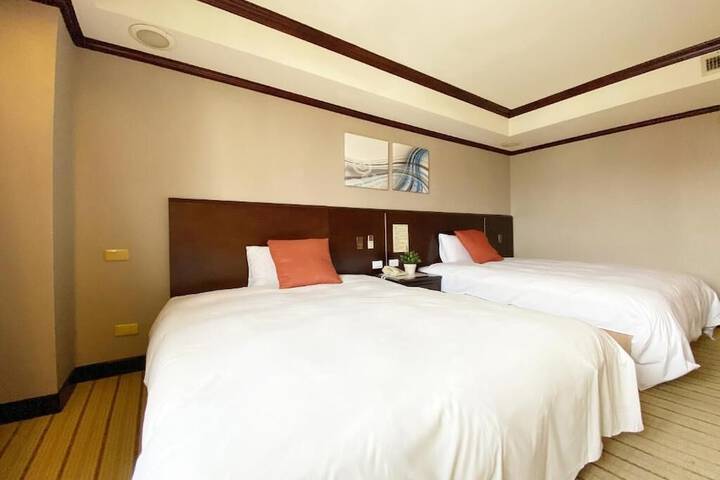 Room 34 of 48