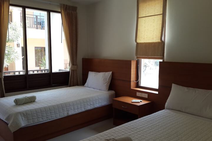 Room 3 of 63