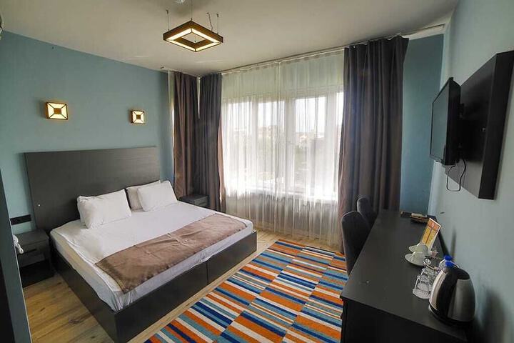 Room 14 of 31