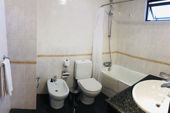 Room 12 of 24