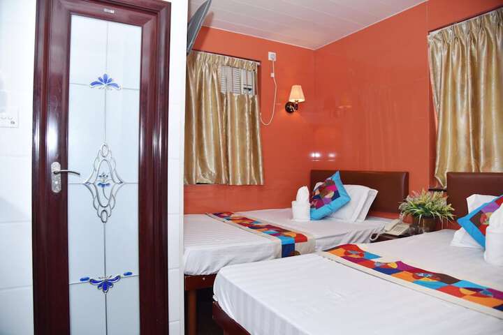 Room 18 of 60