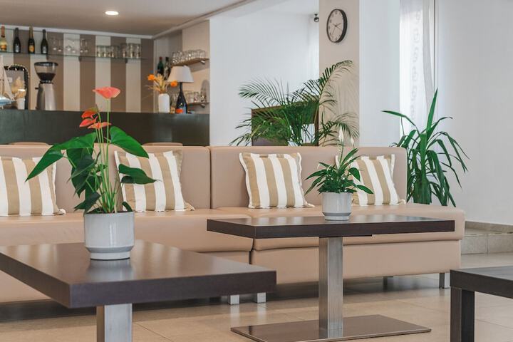 Lobby Photos
