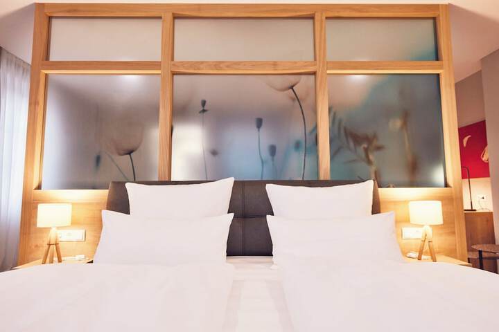 Room 21 of 48