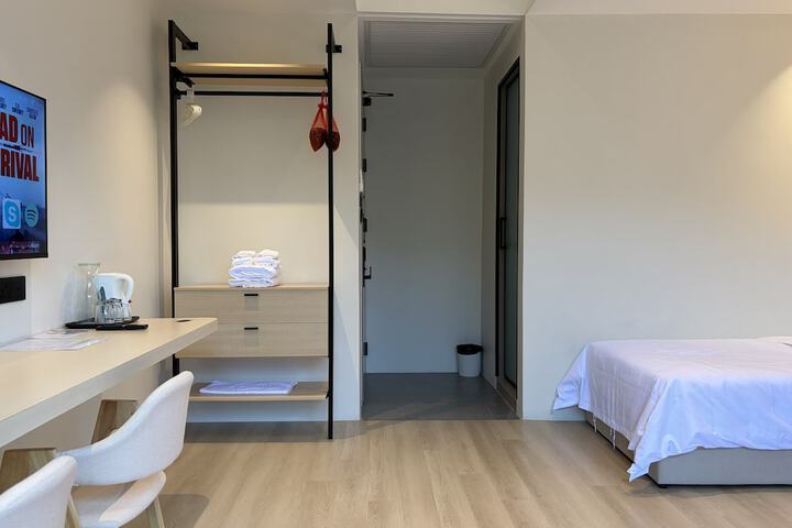 Room 19 of 71