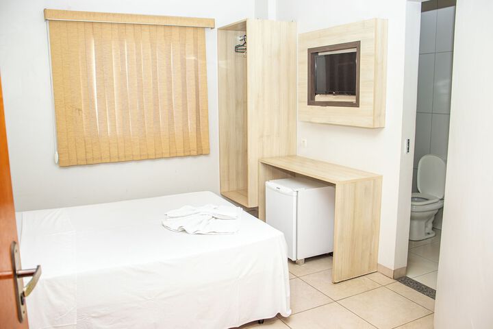 Room 14 of 70