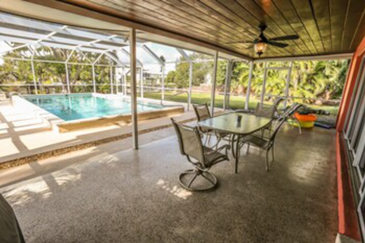 Terrace/Patio 2 of 25