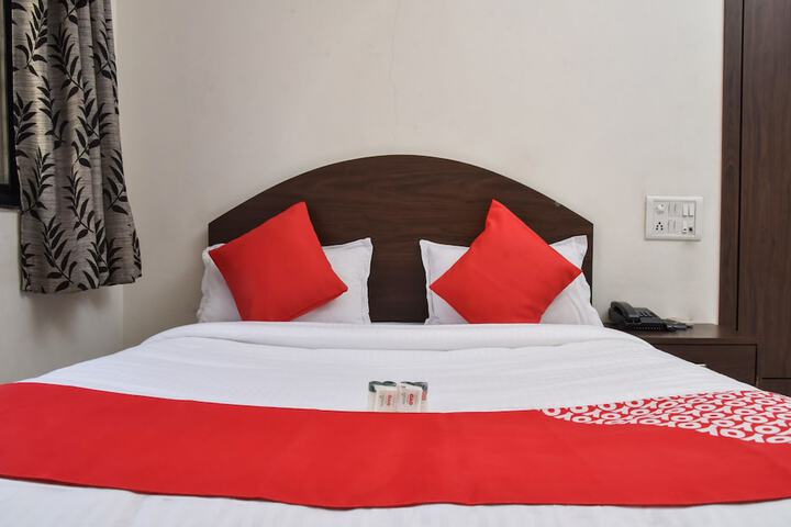 Room 6 of 24