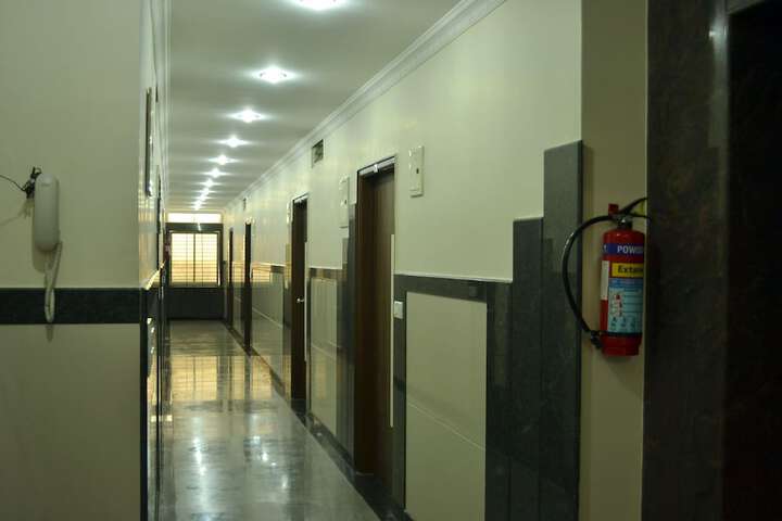 Ballroom/Hall 9 of 9