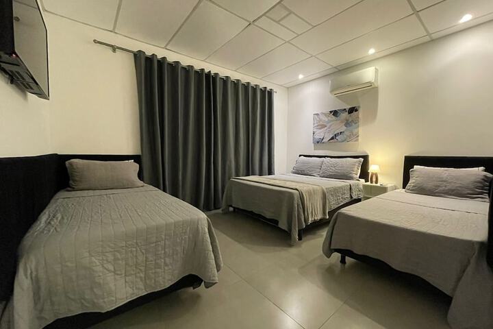 Room 3 of 25