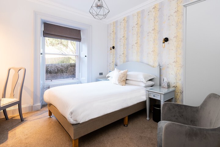 Room 15 of 64