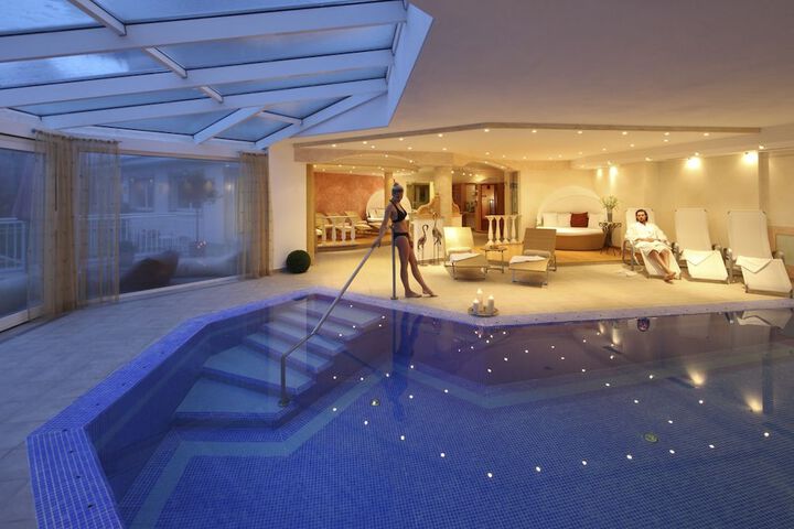 Pool 11 of 46