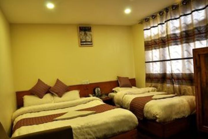 Room 27 of 60