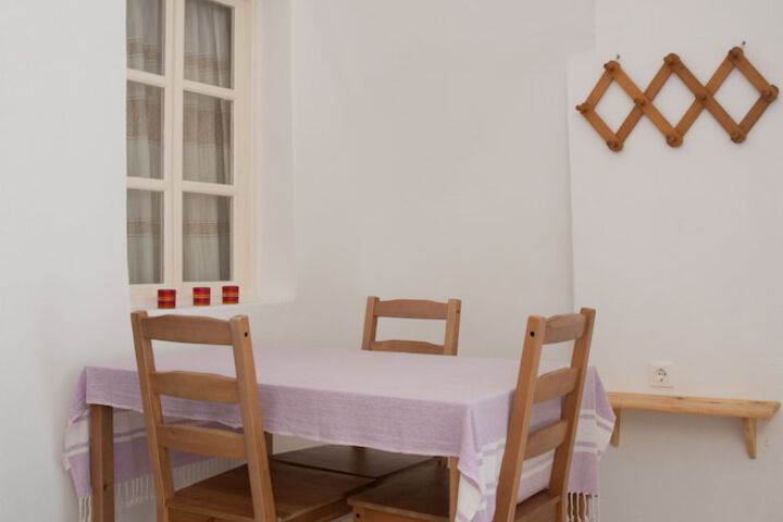 Room 20 of 93