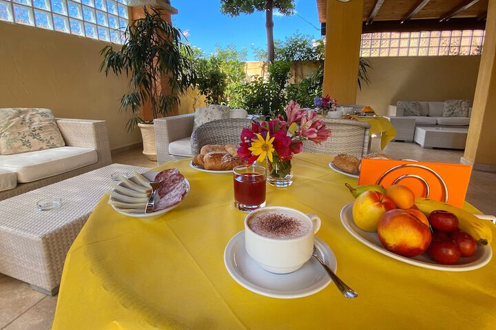 Breakfast/Coffee Service 35 of 83