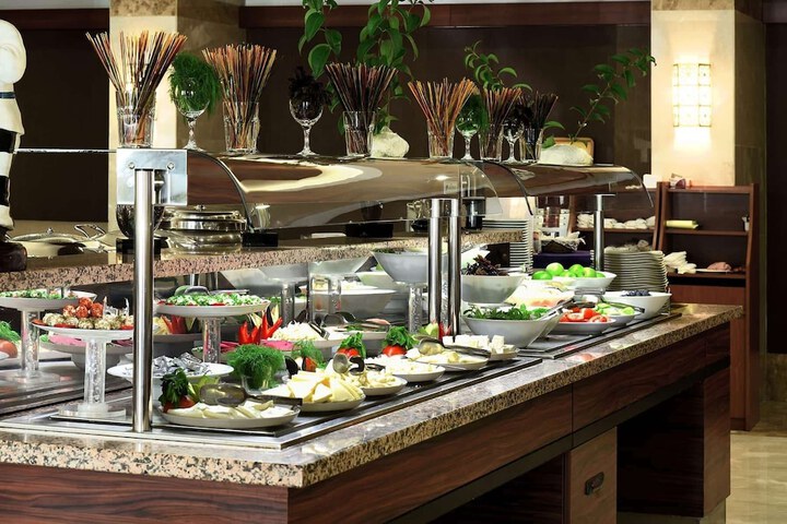 Dining Photos