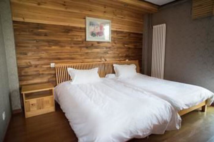 Room 15 of 24