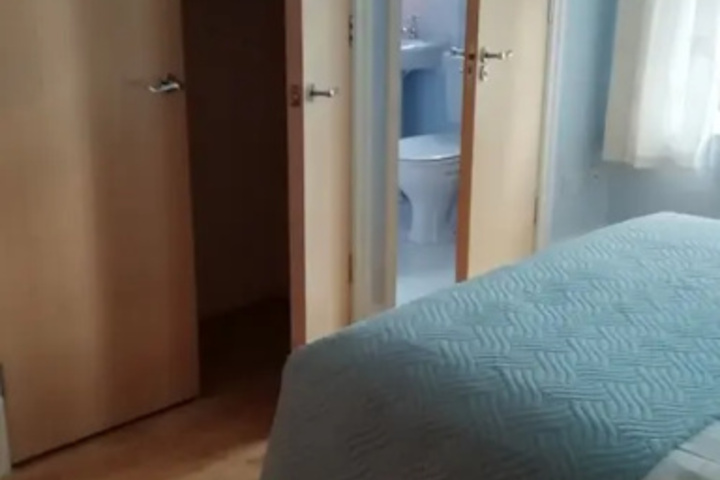 Room 4 of 14