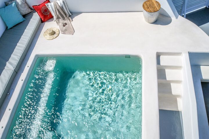 Pool 50 of 92