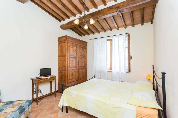 Room 6 of 48