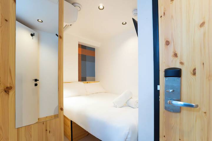 Room 19 of 43