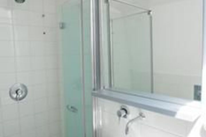 Room 4 of 46