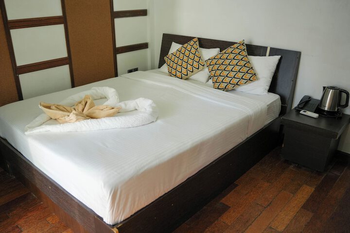 Room 34 of 95