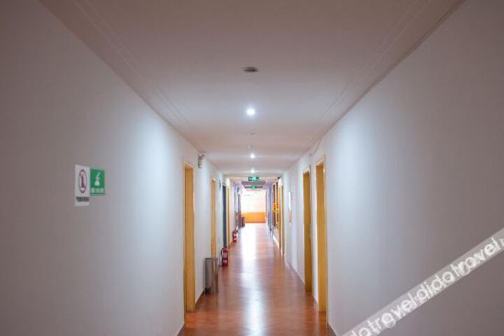 Hotel Interior 11 of 45