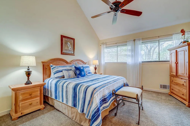 Room 4 of 21