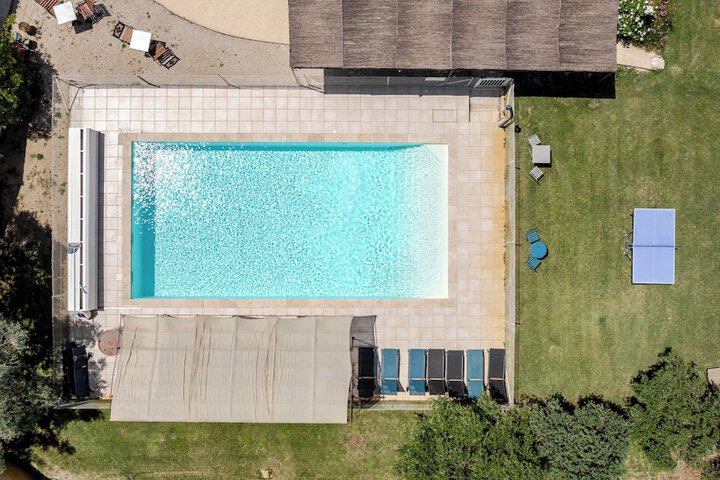 Pool 46 of 77