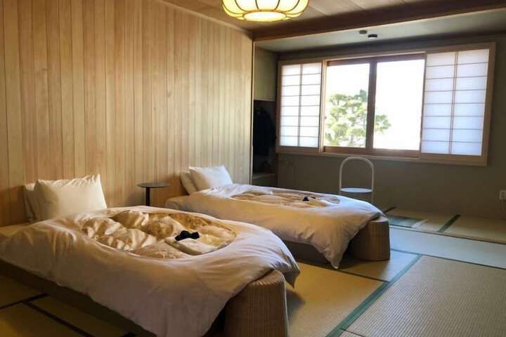 Room 16 of 56