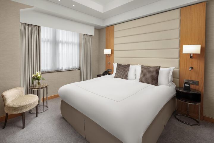 Room 34 of 114