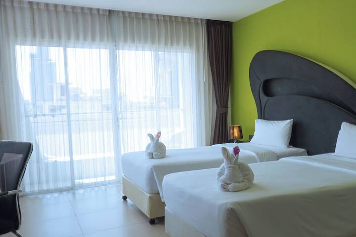Room 48 of 121