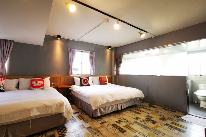 Room 9 of 74