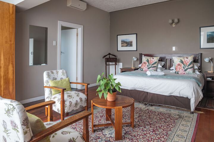 Room 8 of 26