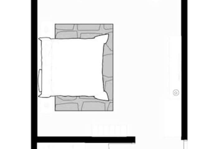 Room 13 of 30