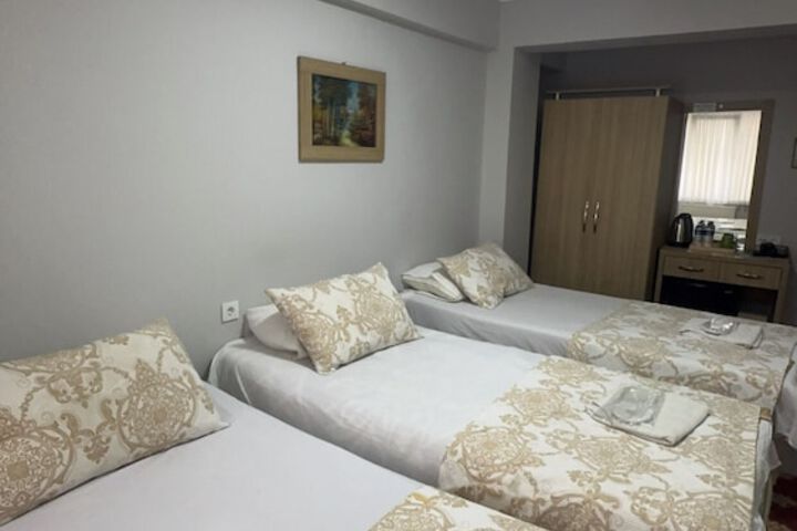 Room 10 of 41