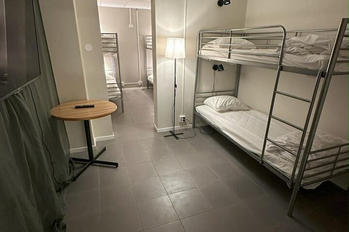 Room 45 of 82