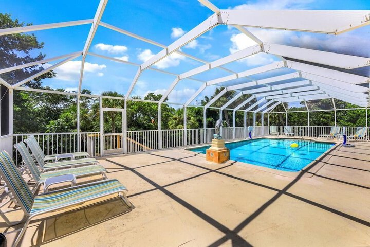 Pool 16 of 36