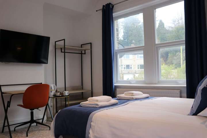 Room 10 of 36