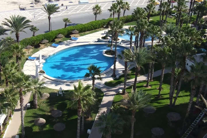 Pool 4 of 19