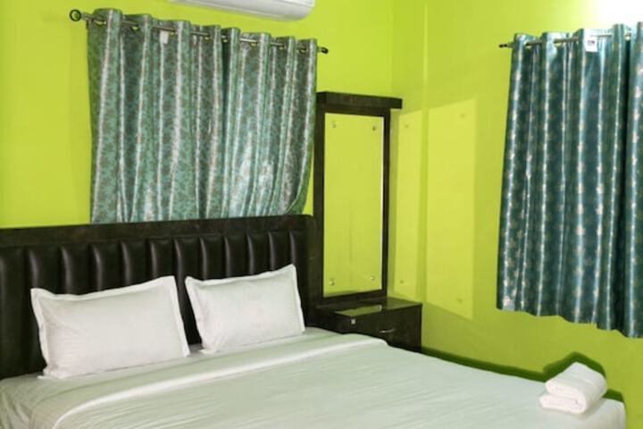 Room 6 of 21
