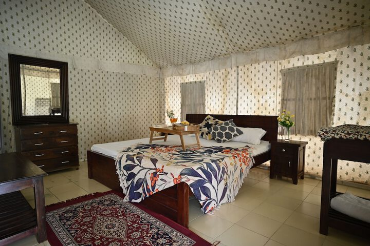 Room 6 of 22