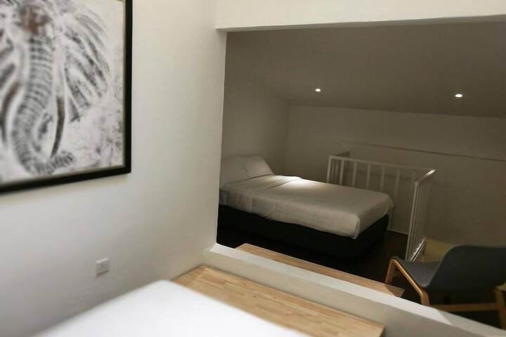 Room 28 of 53