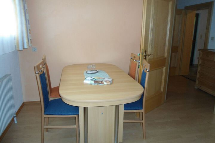 Room 12 of 23