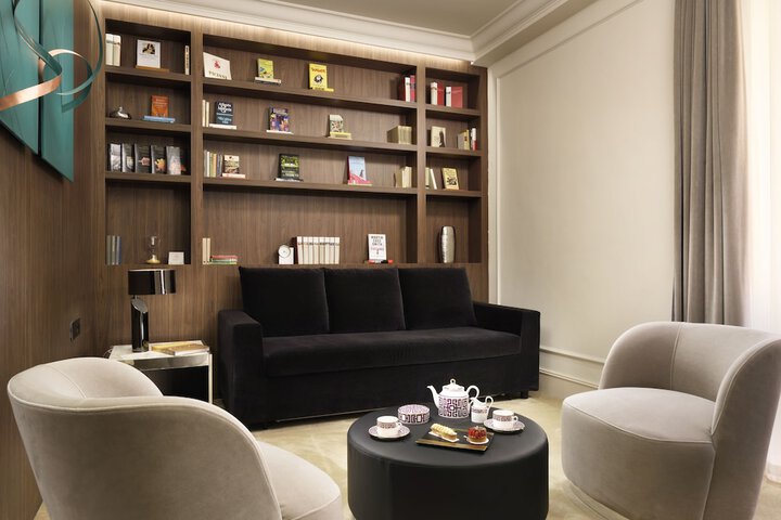 Room 8 of 52
