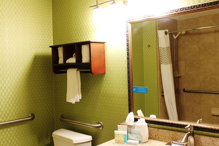 Bathroom shower